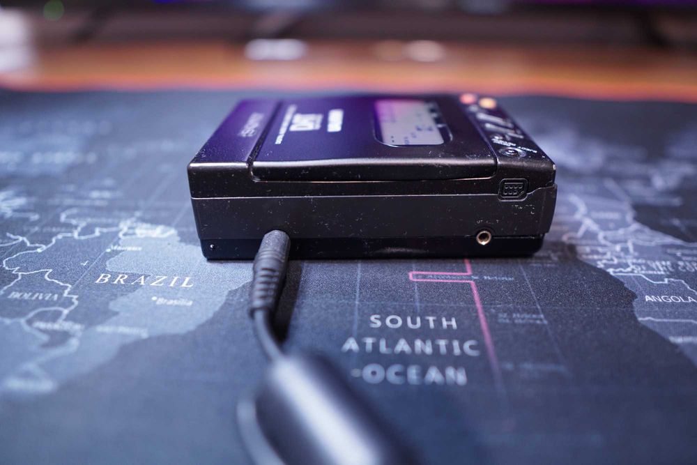 Walkman Sony DAT portabil TCD-D3 (Digital Audio Tape) Barlad • OLX.ro