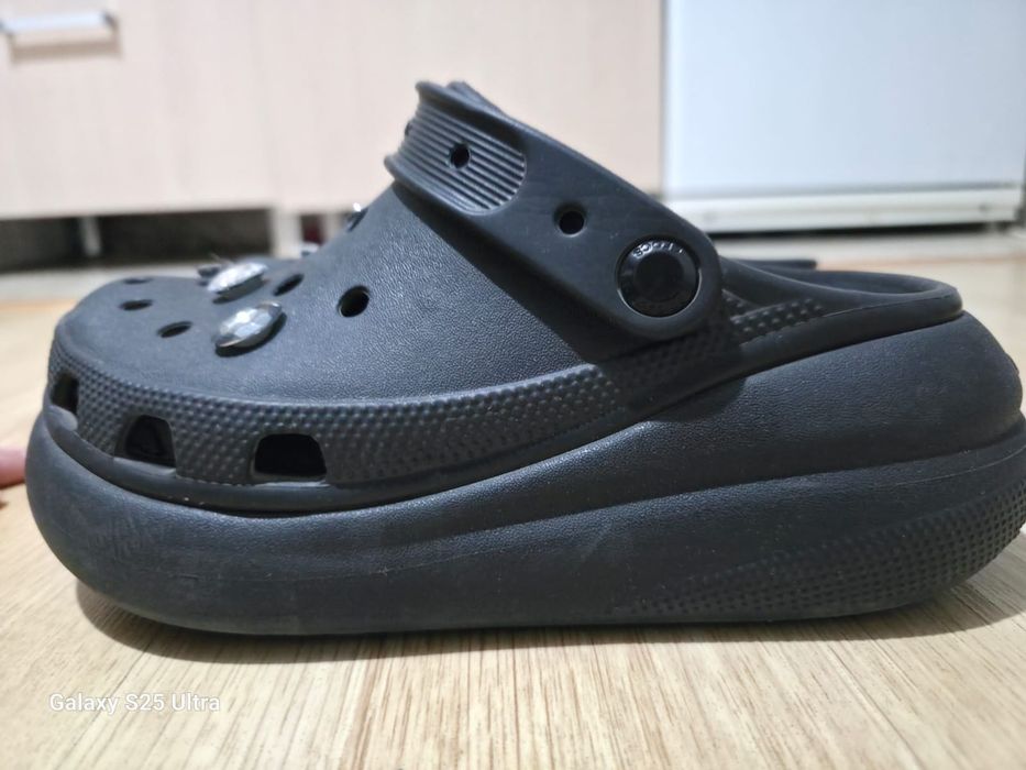 Crocs на подошве