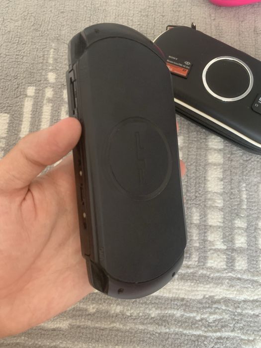 PsP street. 8gb лик2 та флешкаси+жехол сумкааси бонус