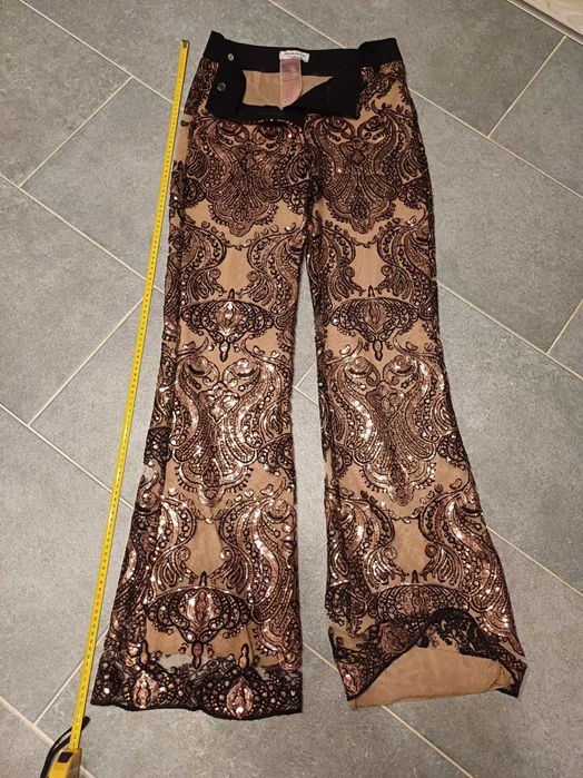 Pantaloni dama, deosebiti, pentru ocazie cu talie inalta evazati