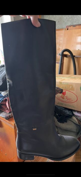 Продам зимние сапоги