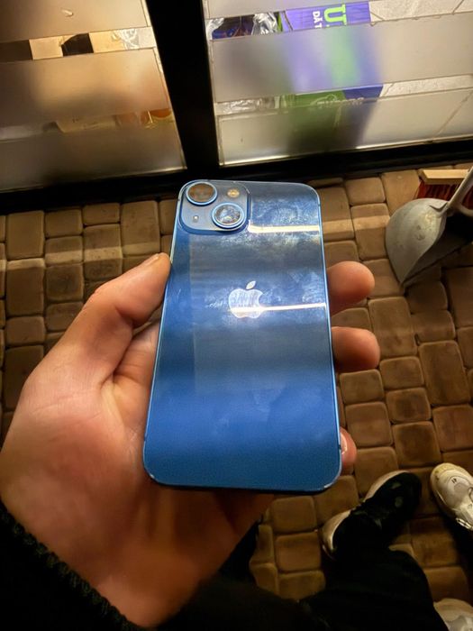 Vand iphone 13 128 gb impecabil !