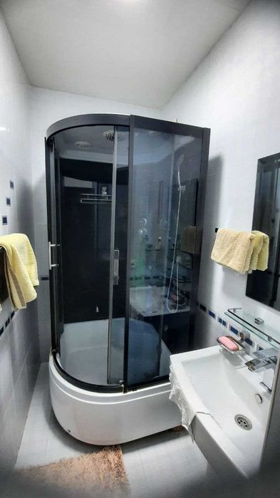 Сдаётся 4 ком. квартира на Ахмад Югнакий, Ттз.