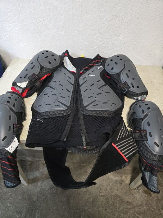 Costum Atv în stare foarte bună!