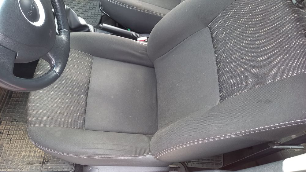 Dacia Sandero 1.2 benzină 2011