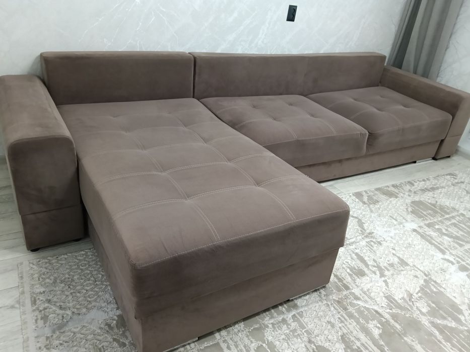 Продам диван 3.5 метра