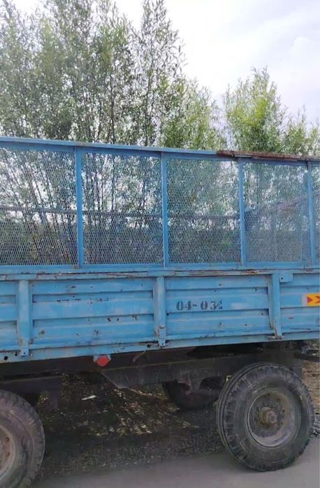 MTZ traktor sotiladi