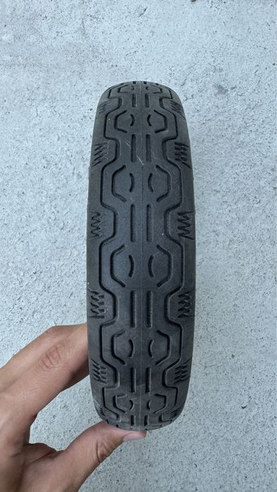 Покрышка бескамерная для электросамоката (10x2) / 5 шт осталось!