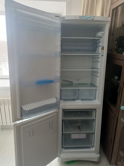 Холодильник индезит