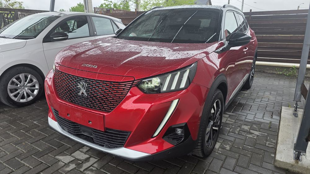 PEUGEOT 2008 2021