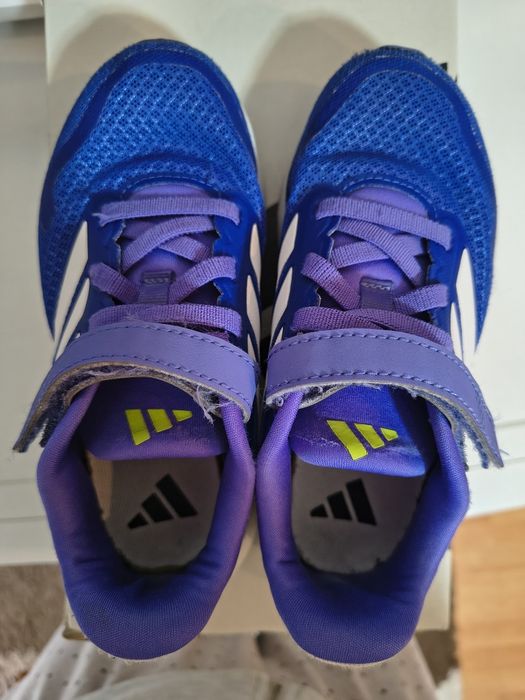 Маратонки Адидас 29