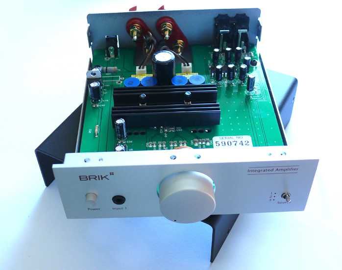 amplificator mic de birou digital BRIK
