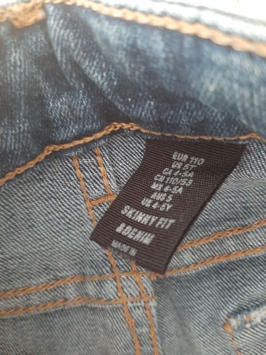 Blugi H&M 4-5 ani