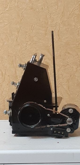 Продам оверлог Китайский