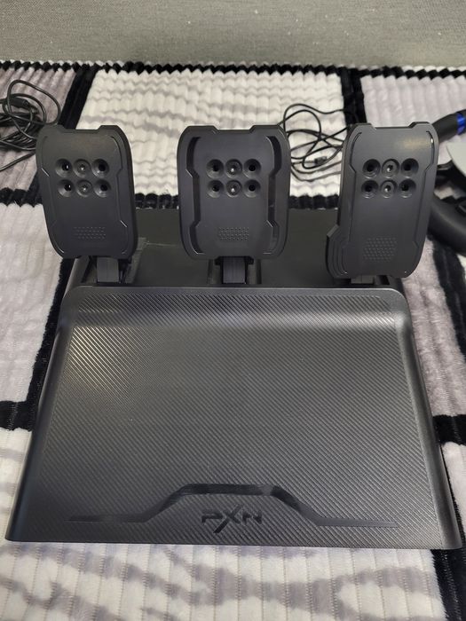 Продам игровой руль PXN V99