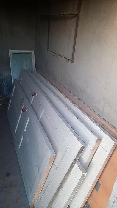 Окна и двери б/у продаются