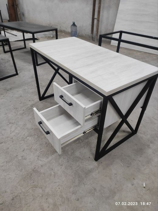 Loft stol Yevropa dizaynida