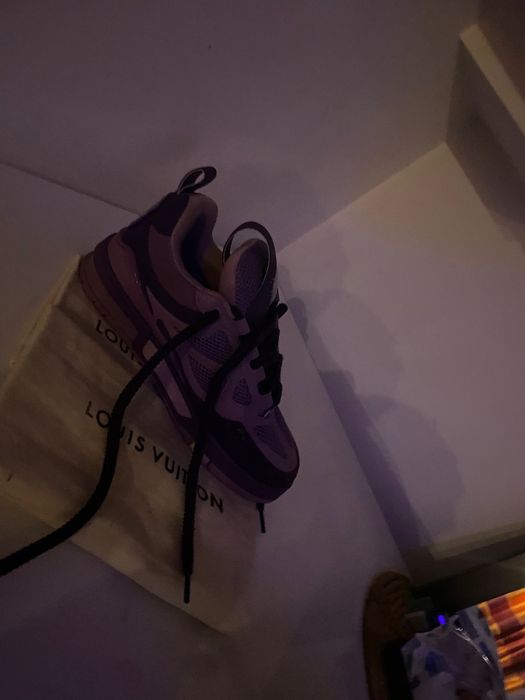 Vând L.V. model deosebit Nr 40