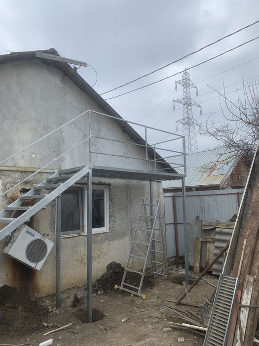 Scara metalica zincata pentru casa