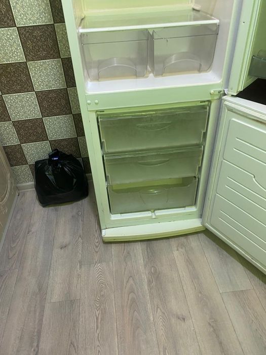 Продам холодильник