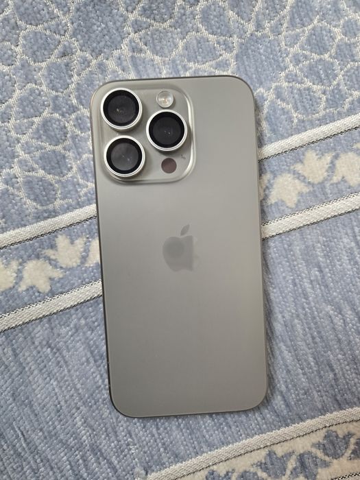 Продам IPhone 15 pro