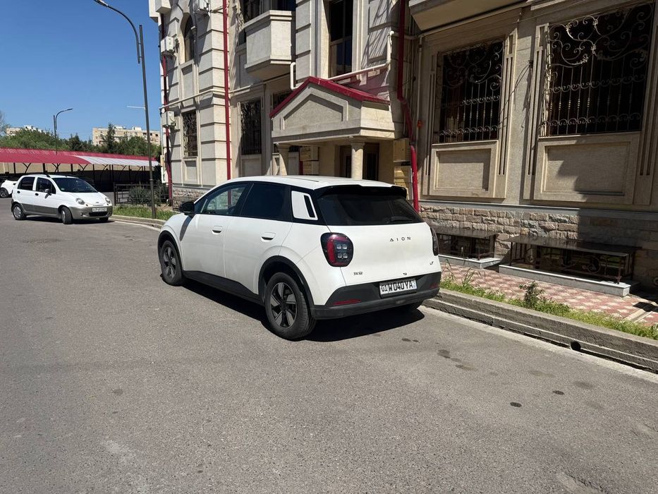 GAC Aion UT 2025 sotiladi, holati ideal, kam yurgan