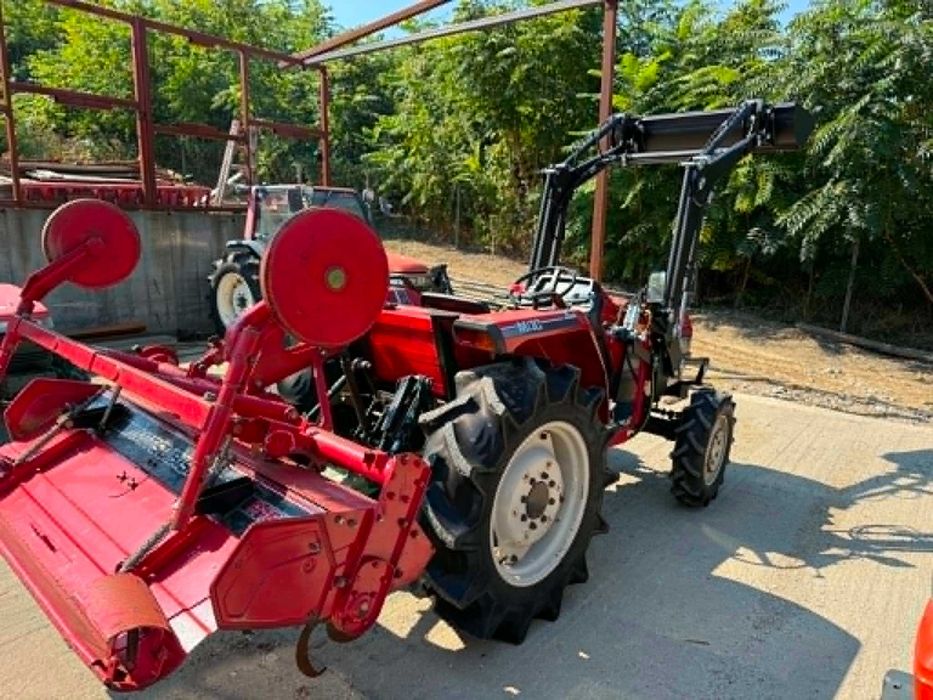 Челен товарач MITSUBISHI MT27 4x4