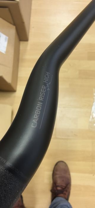 Карбоново кормило Simplon Tapered 20mm Rise 31.8x700mm Carbon Riser