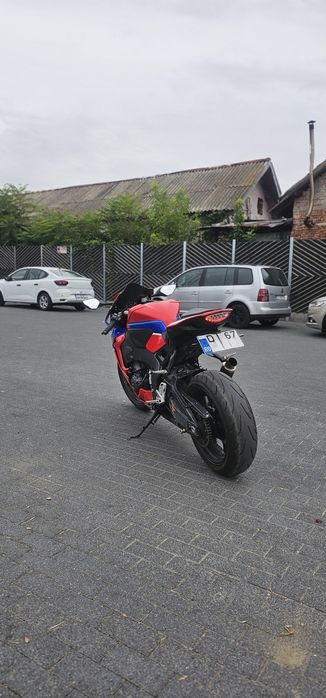 Honda CBR 1000RR Fireblade