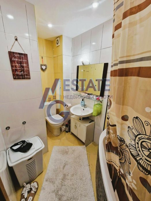 Продава се Тристаен апартамент в Бургас, Сарафово - 129 кв.м за 1318 €/кв.м - Снимка #15