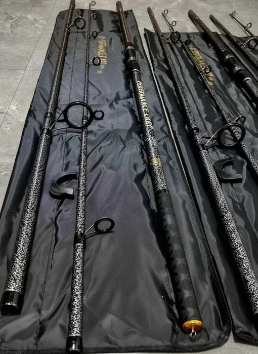 SET 4 Lansete Crap 3.90 4.0Lbs din 3 Tronsoane + 4 Mulinete FL EFB6000