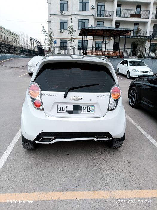 Mashina minishga tayor