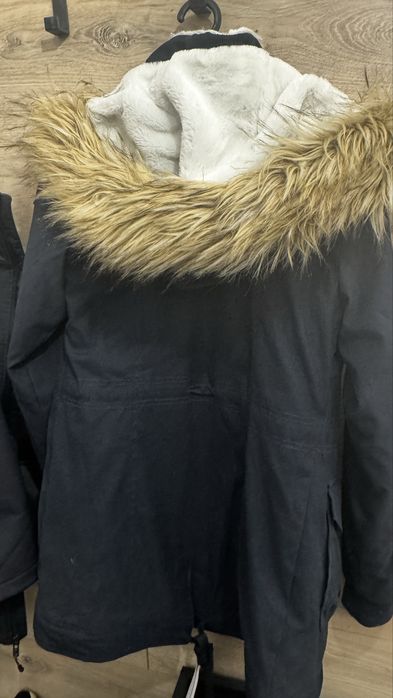 Дамско яке /парка