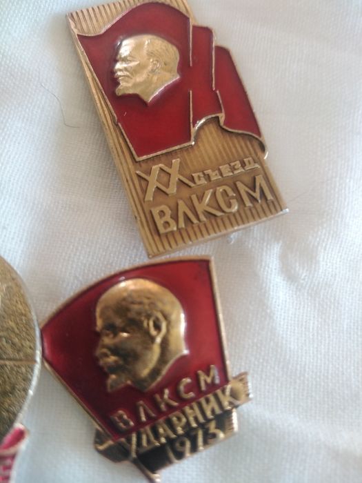 Продам Значки СССР