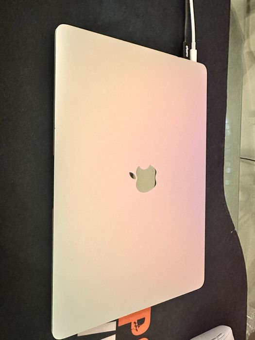 MacBook Air M1 8Gb