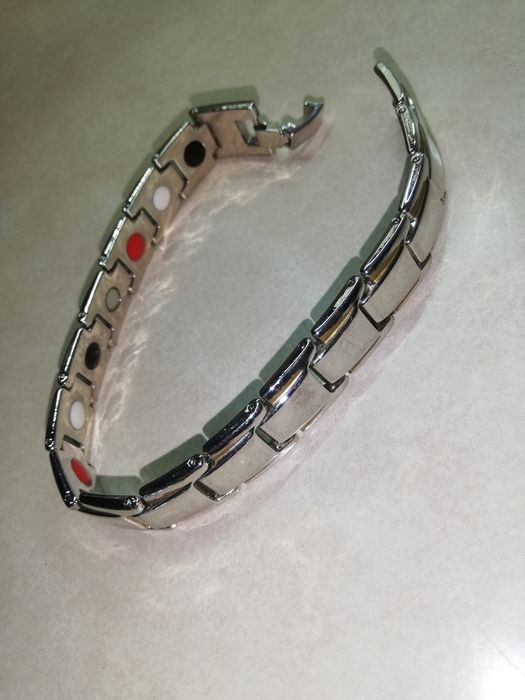 Магнитна гривна за сваляне на Кръвното налягане ОТ ТИТАН 21.00 см.