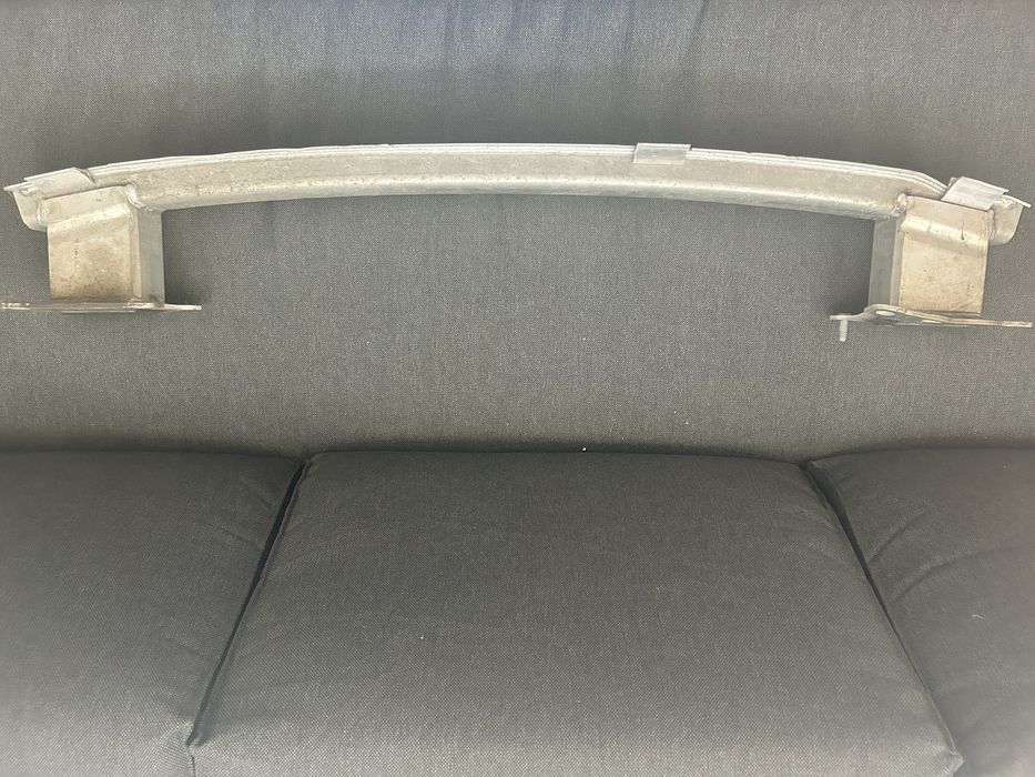 Задна греда и държачи за задна броня Audi A4, A5 B9