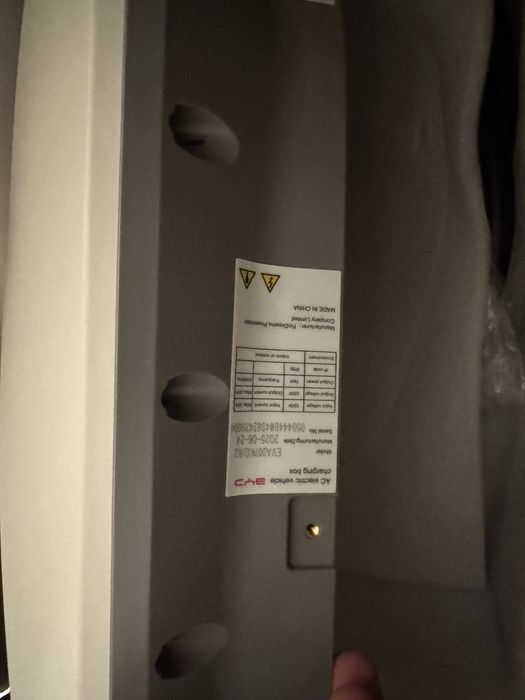 Byd zaryadka charger sotiladi