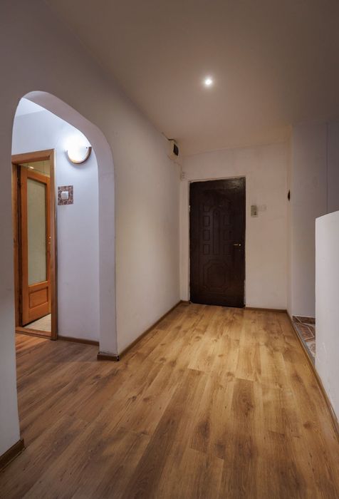 Apartament 3 camere 76 mp+pivniță mare | Parter | Zona Spital | Aiud