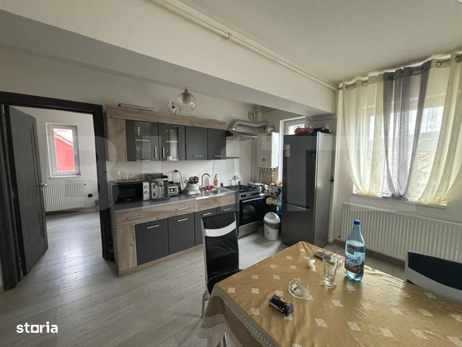 Apartament 3 camere, etaj 2, Zona Calea Moldovei