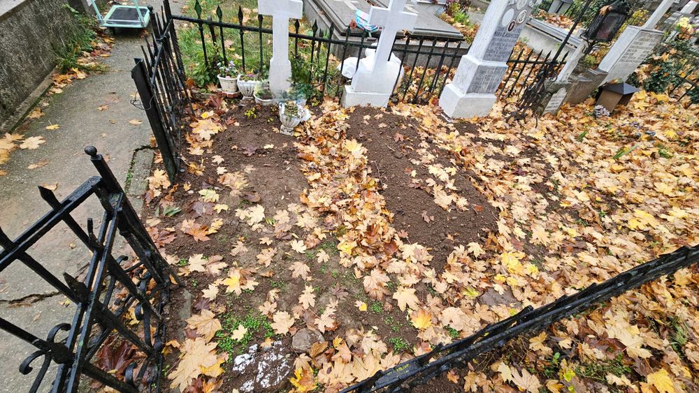 Loc de veci  cimitir ghencea 4.2 mp