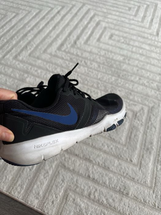 Nike кроссовки Найк оригинал 41-42 р