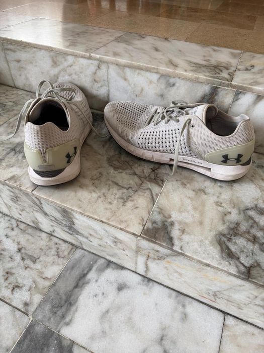 Маратонки Hovr sonc 6