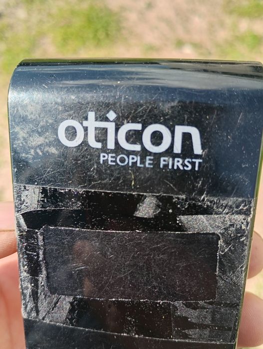 Продам Слуховой аппарат