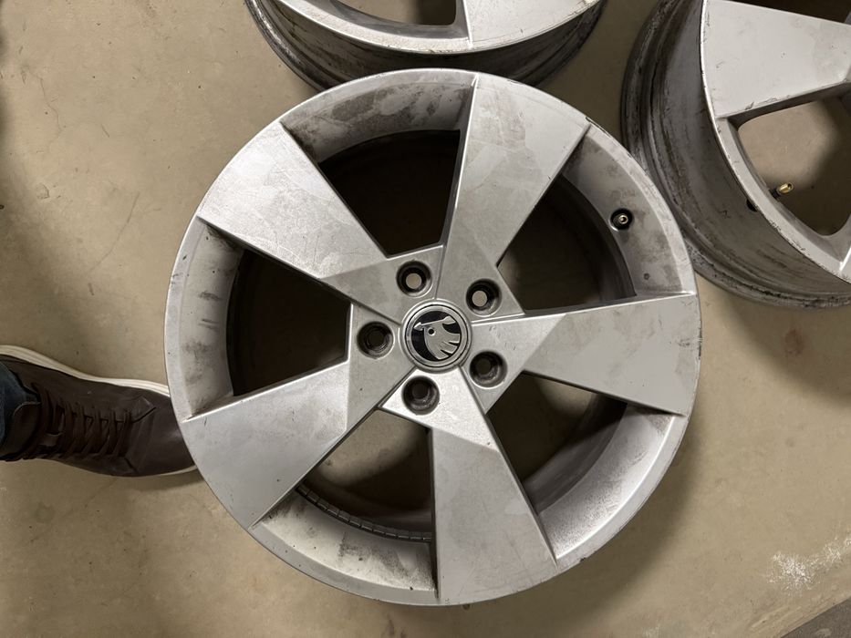 Оригинални Джанти за Шкода 17" 7Jx17H2 ET49 Skoda Octavia