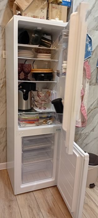 Холодильник DEXP