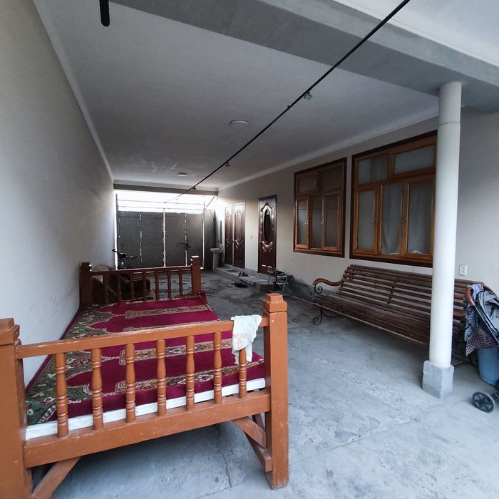 Большая Участка Катта Ховли.