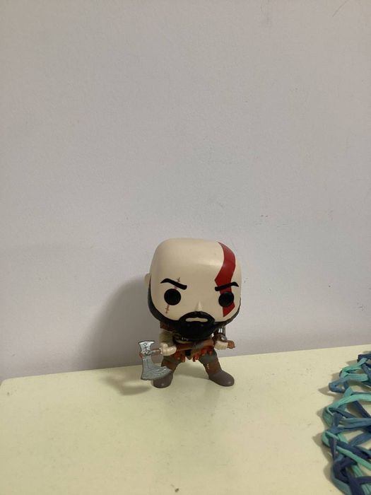 funko pop от Marvel и God of War