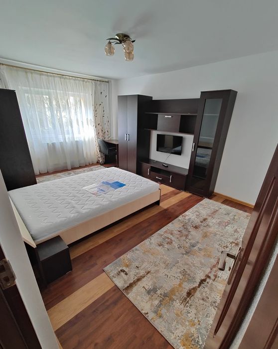 Persoana fizica,  1 Camera, centru, statia Padurii, Iasicon