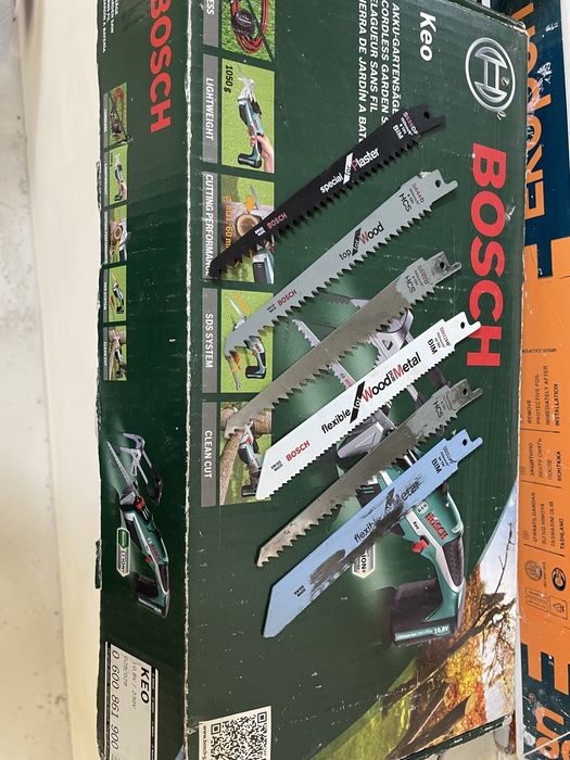 Пила электро садовая, в комплекте с пилками по металу и дереву